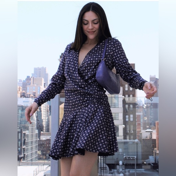 JONATHAN SIMKHAI ~ Scarf Print Ruffle Dress ~ Faux Wrap ~ Classic Print Size 6 - Picture 1 of 8